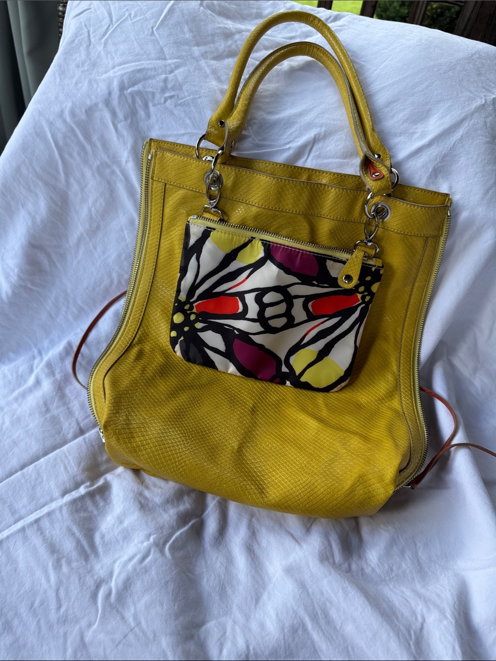 Floral Print Tote Bag with Yellow Trim - Picture 5 of 6